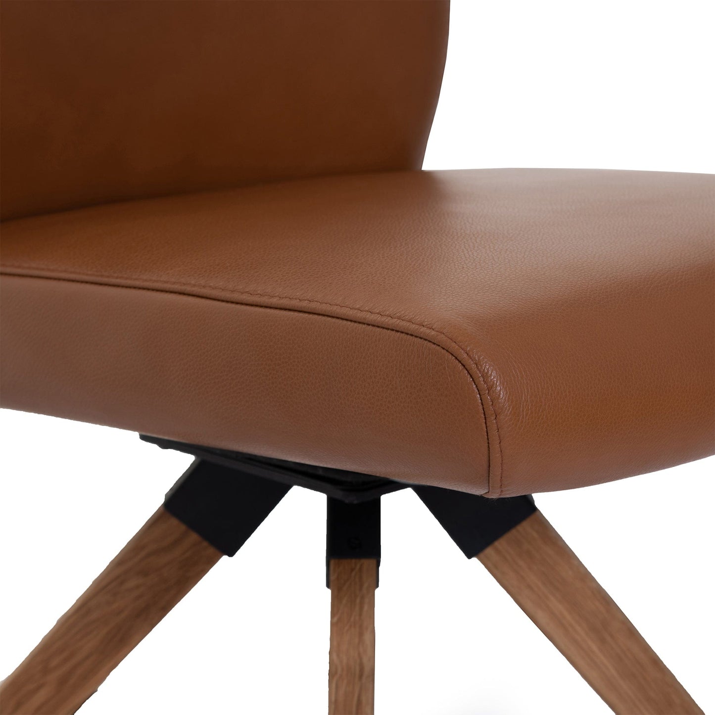Layla - Swivel Dining Chair In Leather