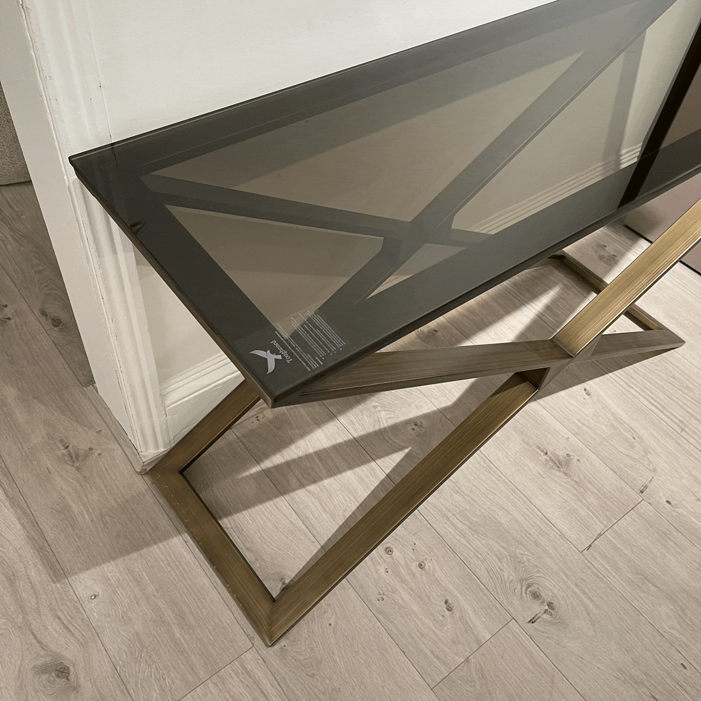 Niro - Console Table - Item As Pictured