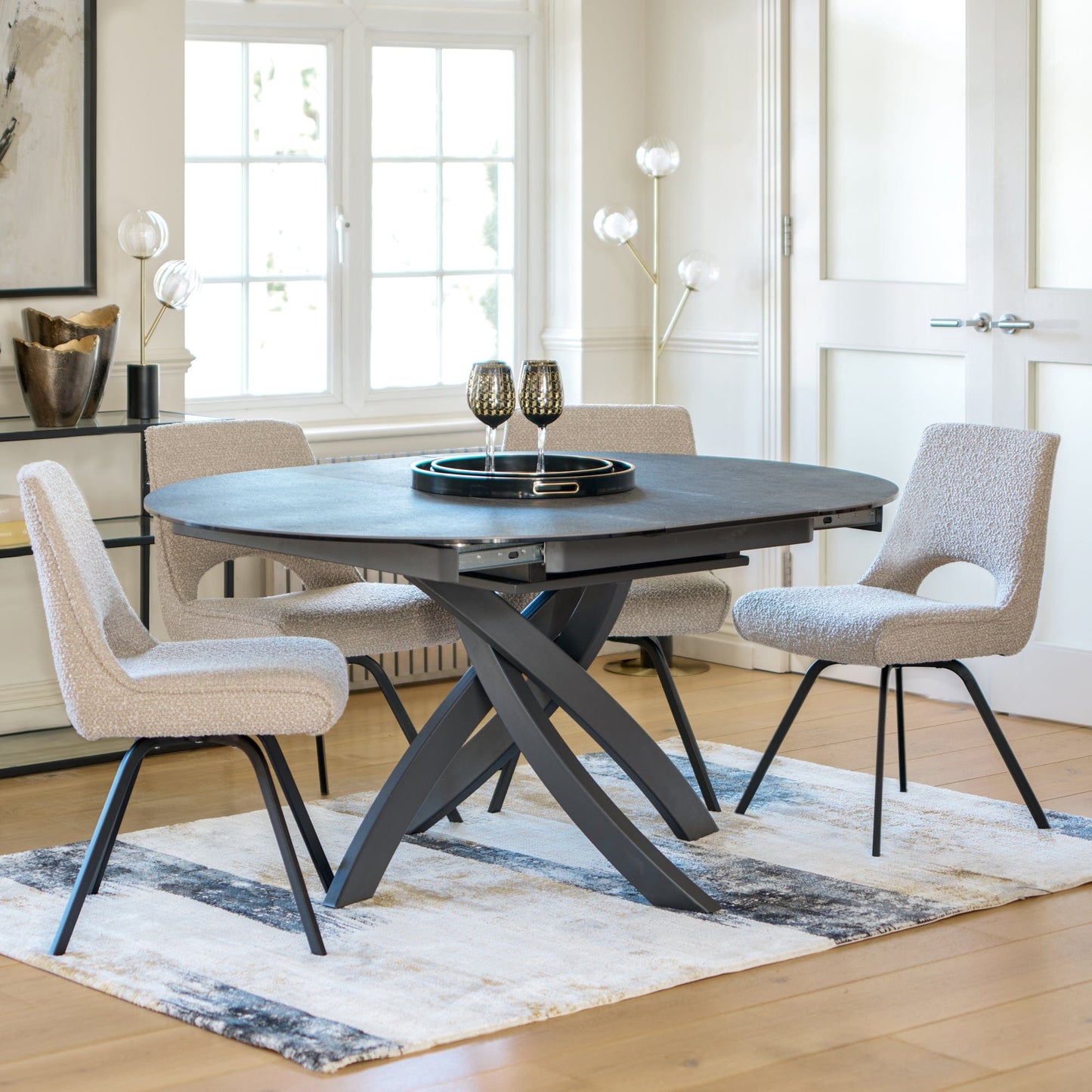 Latina - Extending Round Dining Table