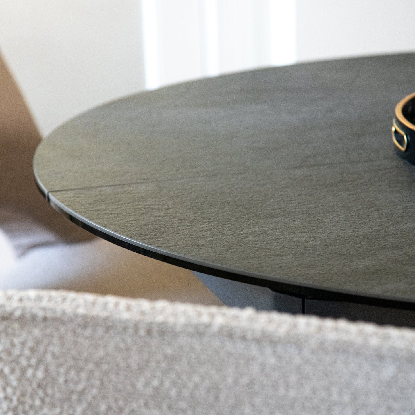 Latina - Extending Round Dining Table