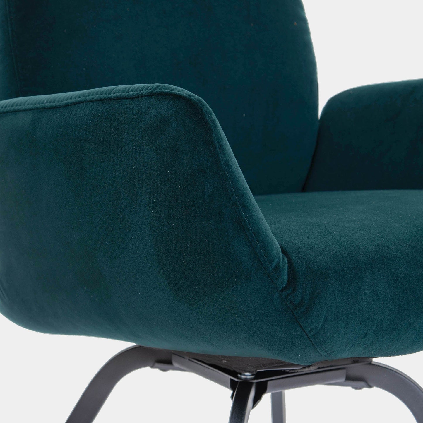 Lily- Swivel Armchair In Velvet Fabric