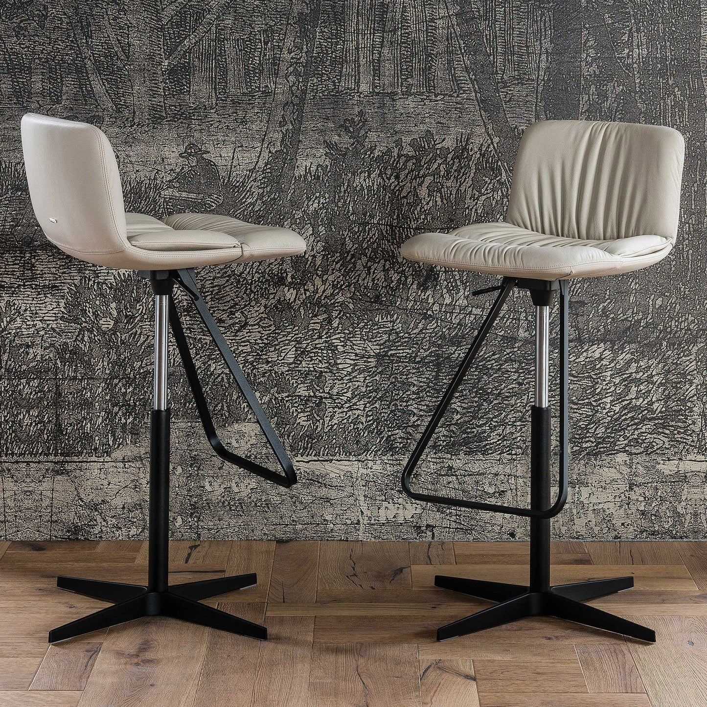 Cattelan Italia Axel X - Bar Stool In ECP25 Canapa Synthetic Leather & GFM73 Black Frame