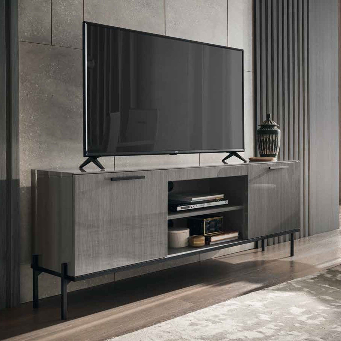 Savona - TV Unit In Silverwood High Gloss Finish