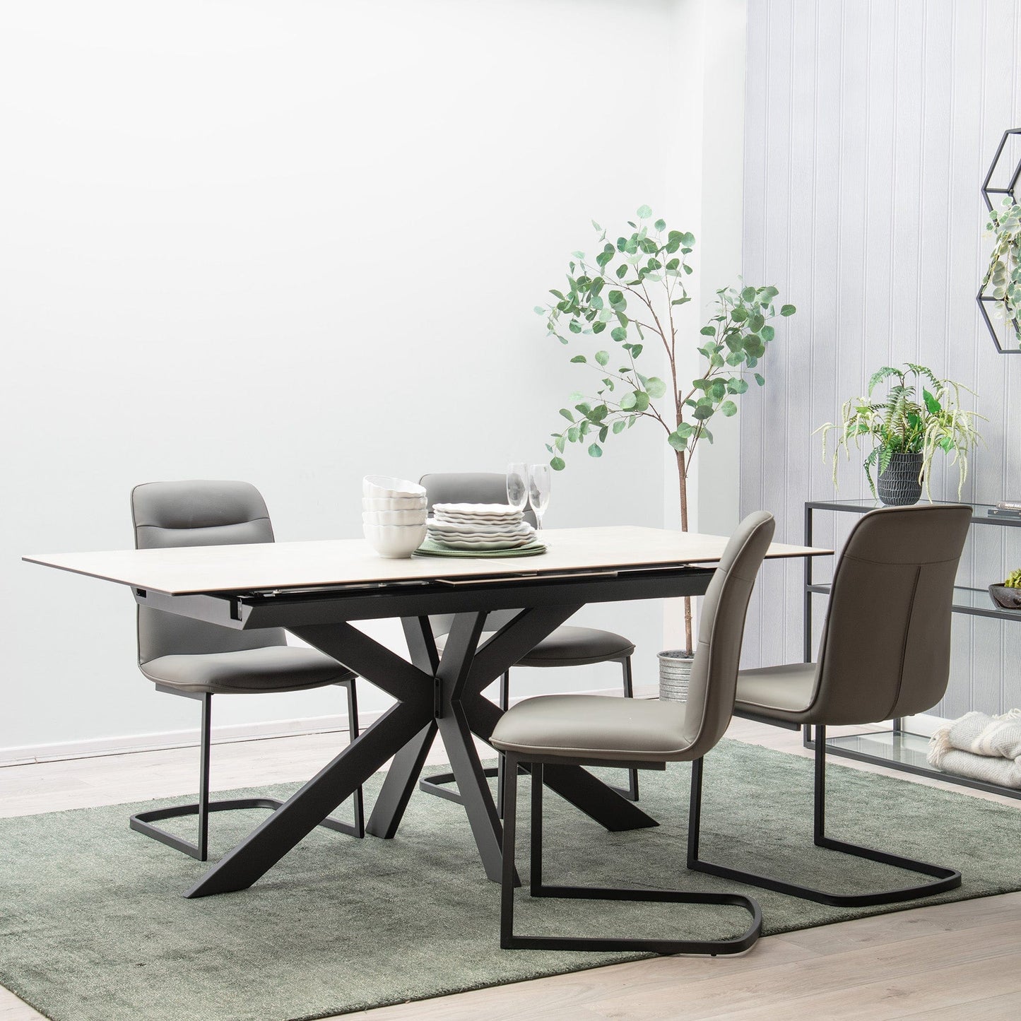 Bassano - Extending Dining Table