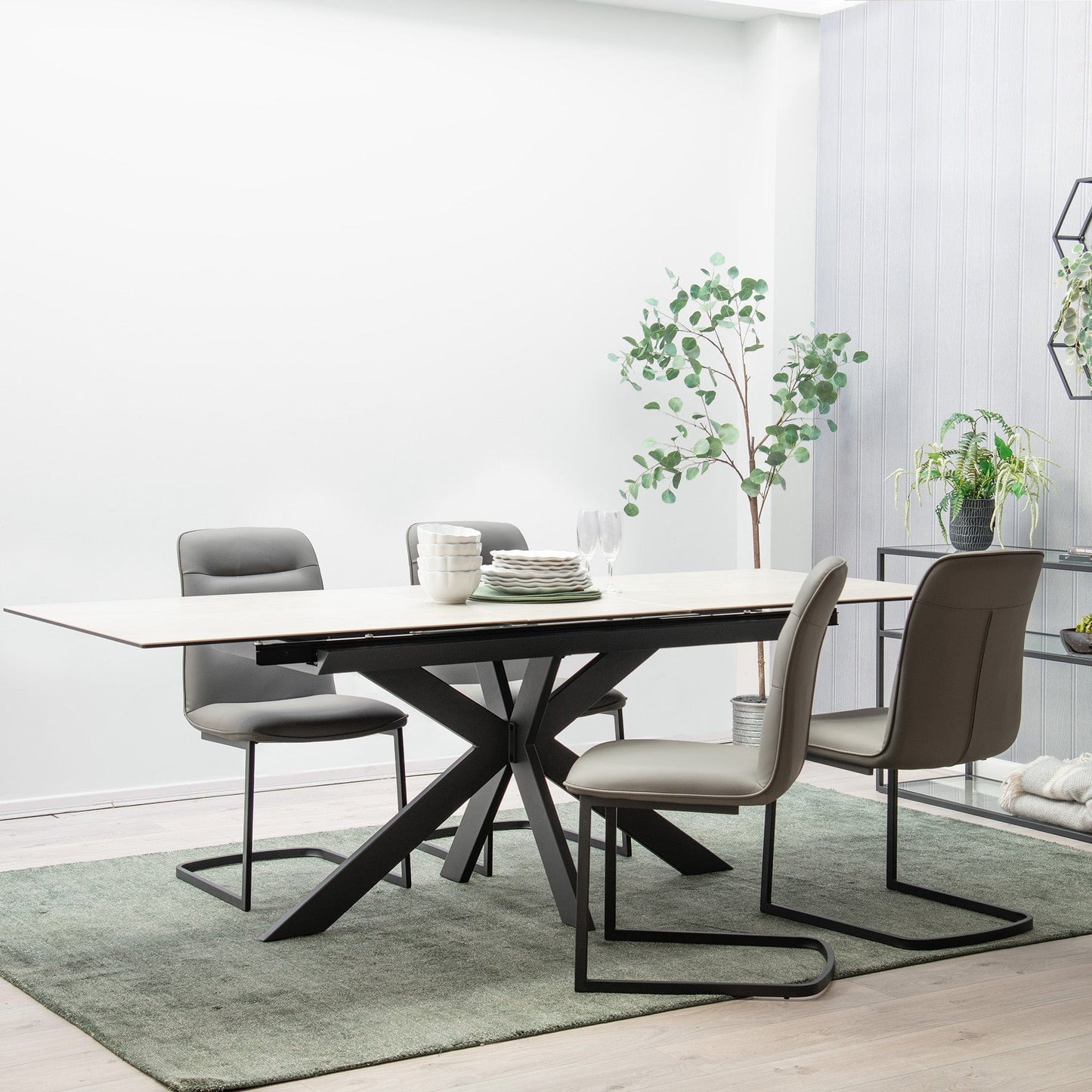 Bassano - Extending Dining Table
