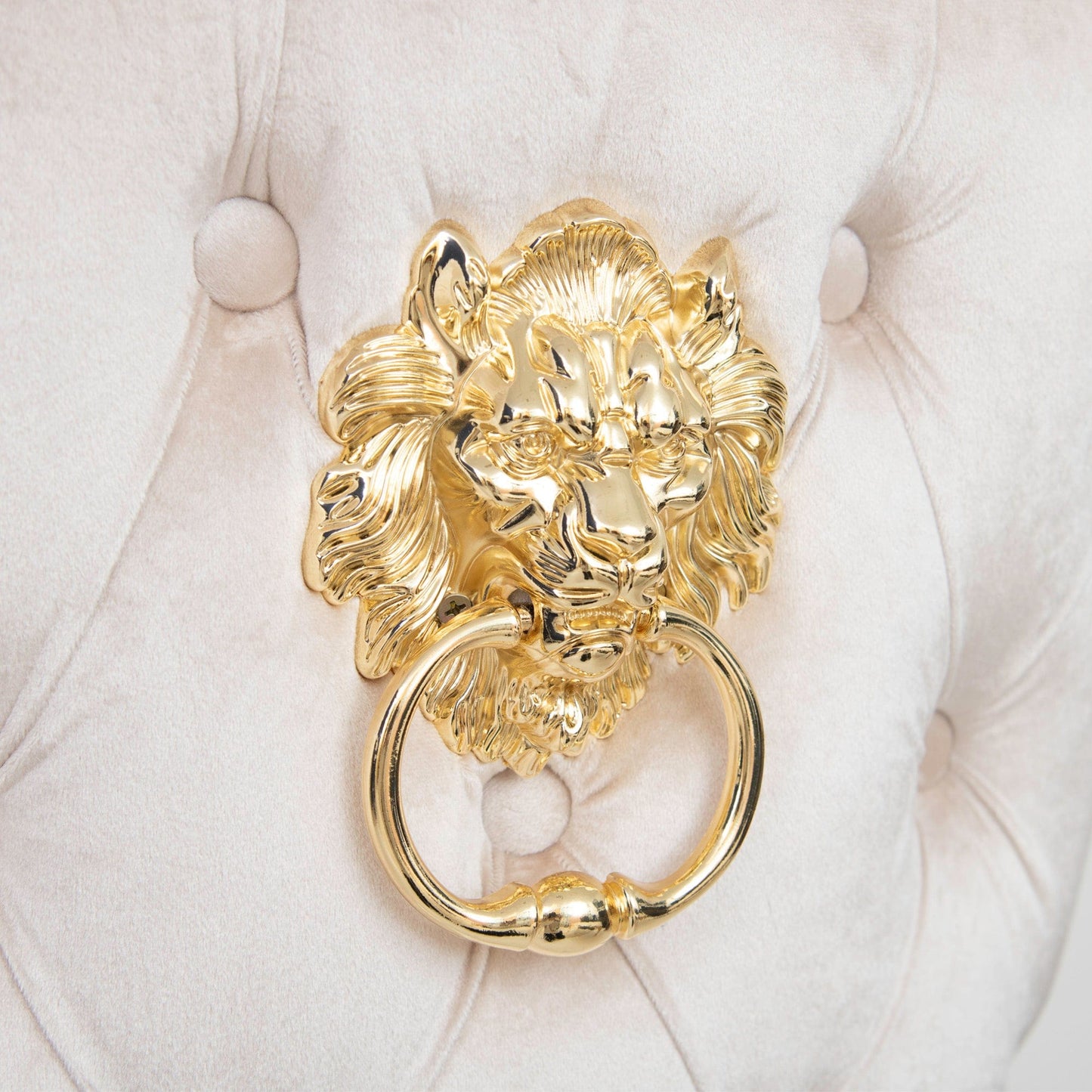 Dubai - Dining Chair With Lion Head In Velvet Fabric