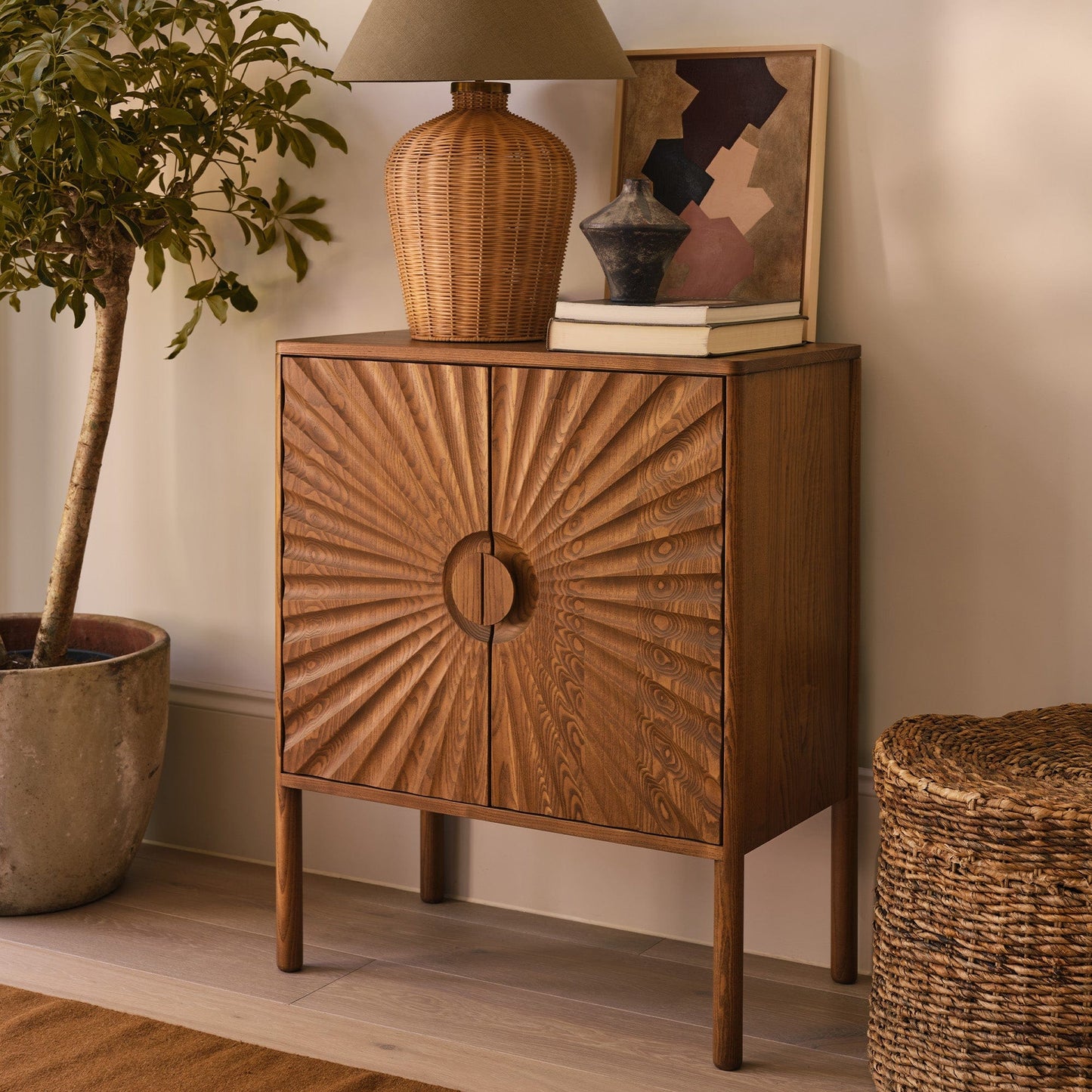 Ercol Ibstone - Cabinet, Sculpted Front